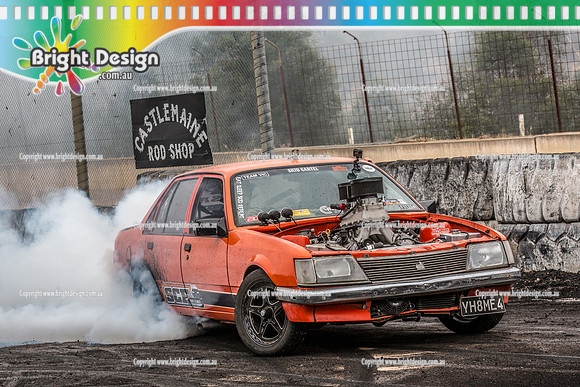 Street Machine Supernats 24 @ Stawell Motor Sports Club 8 Dec 2018  (1910)  YH8ME4 BURNOUT