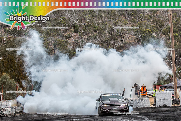 Street Machine Supernats 24 @ Stawell Motor Sports Club 8 Dec 2018  (2001)  SMKNLS BURNOUT