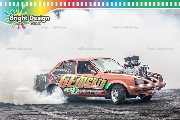 Street Machine Supernats 24 @ Stawell Motor Sports Club 8 Dec 2018  (2058)  GEMSKID BURNOUT