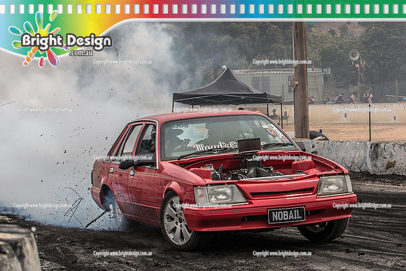 Street Machine Supernats 24 @ Stawell Motor Sports Club 8 Dec 2018  (2107)  NOBAIL BURNOUT