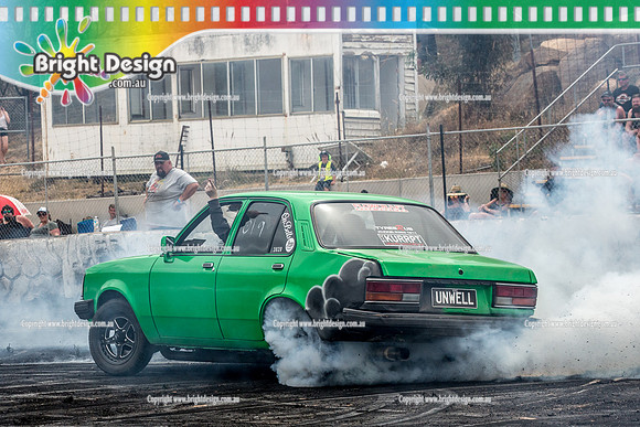 Street Machine Supernats 24 @ Stawell Motor Sports Club 8 Dec 2018  (2197)  UNWELL BURNOUT