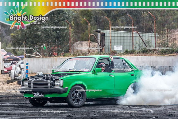 Street Machine Supernats 24 @ Stawell Motor Sports Club 8 Dec 2018  (2203)  UNWELL BURNOUT