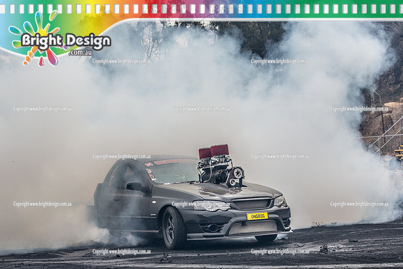 Street Machine Supernats 24 @ Stawell Motor Sports Club 8 Dec 2018  (2216)   ONGROG BURNOUT