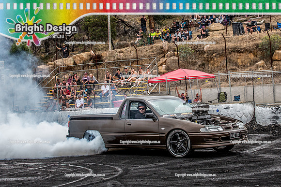 Street Machine Supernats 24 @ Stawell Motor Sports Club 8 Dec 2018  (2252)   GHETTO BURNOUT
