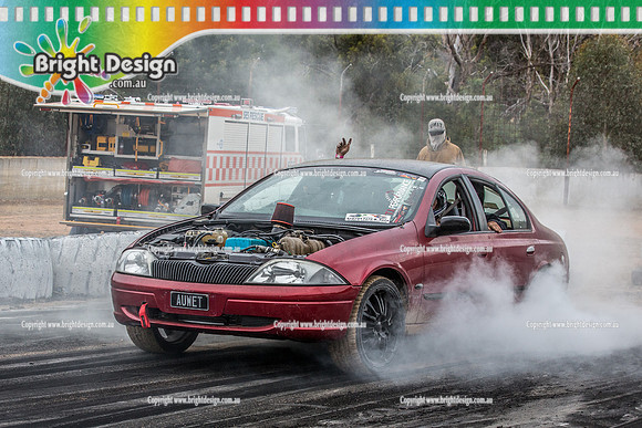 Street Machine Supernats 24 @ Stawell Motor Sports Club 8 Dec 2018  (2343)  AUWET BURNOUT