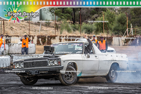 Street Machine Supernats 24 @ Stawell Motor Sports Club 8 Dec 2018  (2447)  PARTY BURNOUT