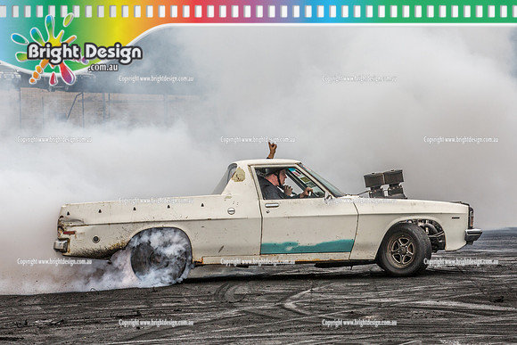 Street Machine Supernats 24 @ Stawell Motor Sports Club 8 Dec 2018  (2457)  PARTY BURNOUT