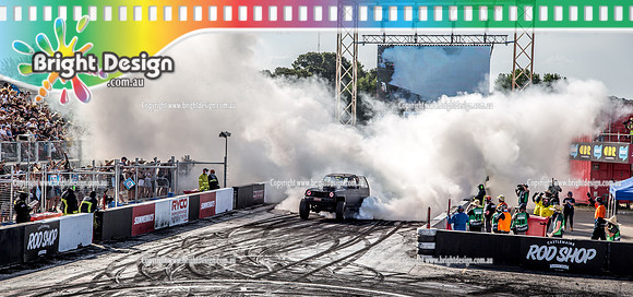 Summernats 32 Thursday 3 Jan 2019  BDMP1744  ONIT BURNOUT