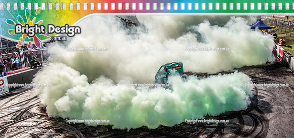 Summernats 32 Thursday 3 Jan 2019  BDMP1617  TINYTOWING BURNOUT