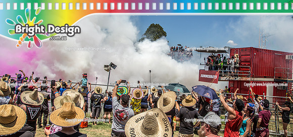 Summernats 32 Friday 4 Jan 2019  BDMP2511  WORLD RECORD BURNOUT CROWD