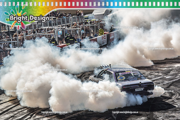 Summernats 32 Thursday 3 Jan 2019  BDMP1936  KARNGE BURNOUT