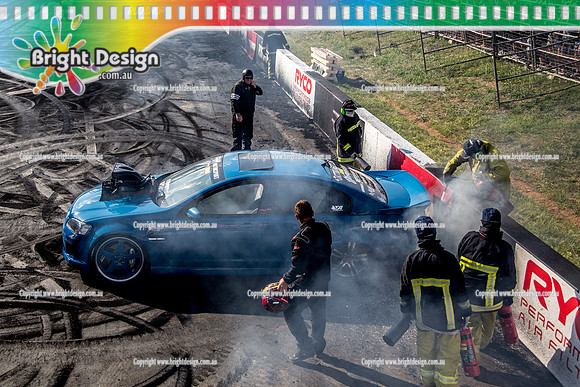 Summernats 32 Thursday 3 Jan 2019  BDMP1853  CFA IH8FDS BURNOUT