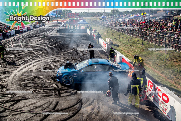 Summernats 32 Thursday 3 Jan 2019  BDMP1852  CFA IH8FDS FIRE BURNOUT