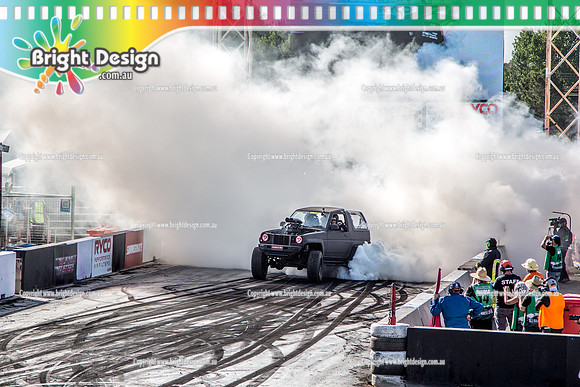 Summernats 32 Thursday 3 Jan 2019  BDMP1741  ONIT BURNOUT