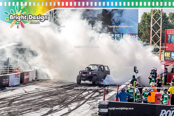 Summernats 32 Thursday 3 Jan 2019  BDMP1739  ONIT BURNOUT
