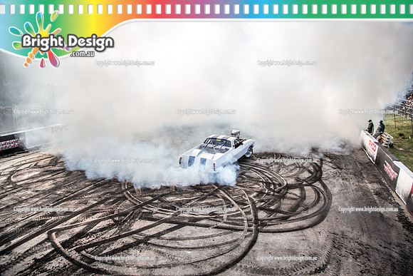 Summernats 32 Thursday 3 Jan 2019  BDMP1703  SKDUTE BURNOUT