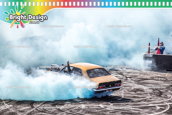 Summernats 32 Thursday 3 Jan 2019  BDMP1642  BLO202 BURNOUT