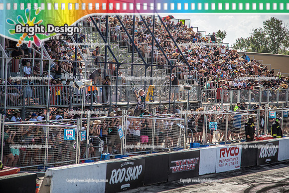 Summernats 32 Thursday 3 Jan 2019  BDMP1600  BURNOUT CROWD