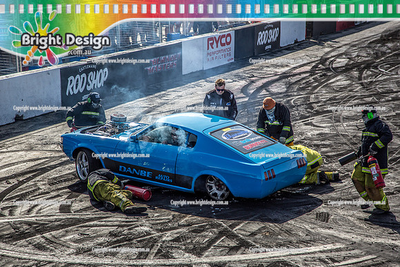 Summernats 32 Thursday 3 Jan 2019  BDMP1596  SKIDRAGIN BURNOUT