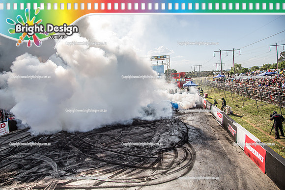Summernats 32 Thursday 3 Jan 2019  BDMP1574  SKIDRAGIN BURNOUT