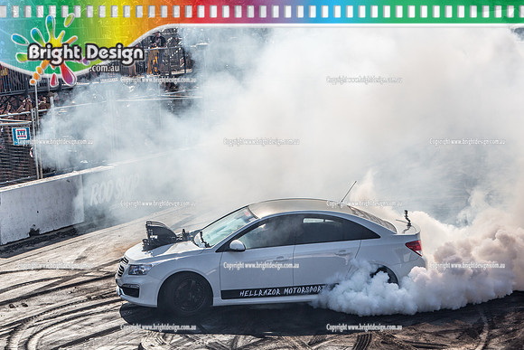 Summernats 32 Thursday 3 Jan 2019  BDMP1454  HELLRAZOR BURNOUT