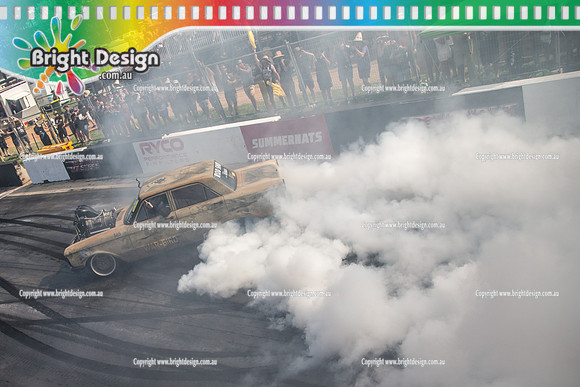 Summernats 32 Thursday 3 Jan 2019  BDMP1387  WARBIRD BURNOUT