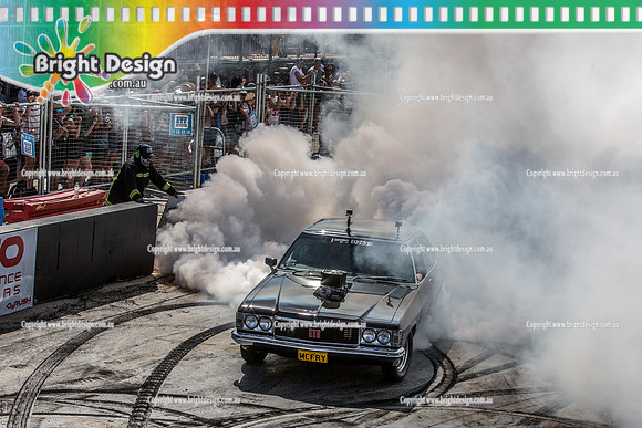 Summernats 32 Thursday 3 Jan 2019  BDMP1166  MCFRY BURNOUT