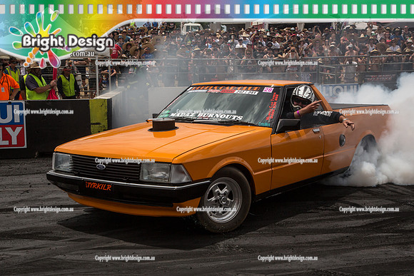 Summernats 28 Sunday 4 Jan 2015  BD  (7806)  TYRKILR BURNOUT