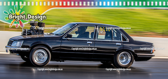 Nostalgia Tri-series RND 2 @ Swan Hill Dragway Sat 18 May 2019   (10023)  1111 SLE VH COMMODORE 383SLE