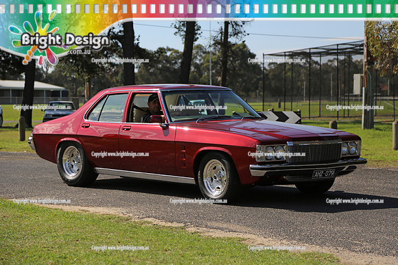 All Holden Day @  Dandeonong 7 April 2013  Bright Design (1310)  AHZ079