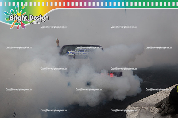 Summernats 28 Sunday 4 Jan 2015  BD  (8210)  RAG383 BURNOUT