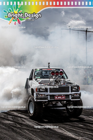 Summernats 28 Sunday 4 Jan 2015  BD  (7985)  BLWNLUX BURNOUT