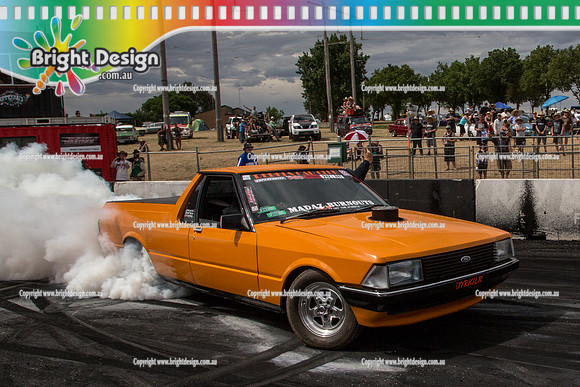 Summernats 28 Sunday 4 Jan 2015  BD  (8222)  TYRKILR BURNOUT