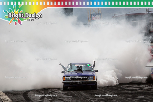 Summernats 28 Sunday 4 Jan 2015  BD  (7928)  IBLOWN BURNOUT