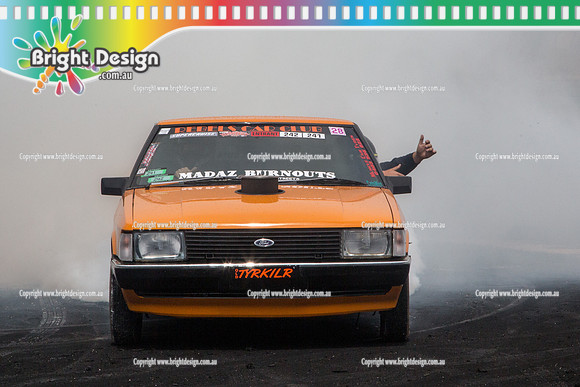 Summernats 28 Sunday 4 Jan 2015  BD  (8223)  TYRKILR BURNOUT