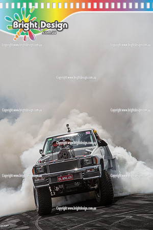 Summernats 28 Sunday 4 Jan 2015  BD  (7975)  BLWNLUX BURNOUT