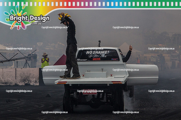 Summernats 28 Sunday 4 Jan 2015  BD  (7997)  BLWNLUX BURNOUT