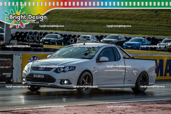 Fast Friday @ Calder Park Drag Racing Friday 11 October 2019 (127631)  ZNF695