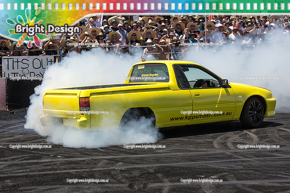 Summernats 28 Saturday 3 Jan 2015  BD (4645)  BAGMUP BURNOUT
