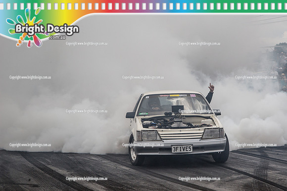 Summernats 28 Sunday 4 Jan 2015  BD  (7732)  3FIVE5 BURNOUT