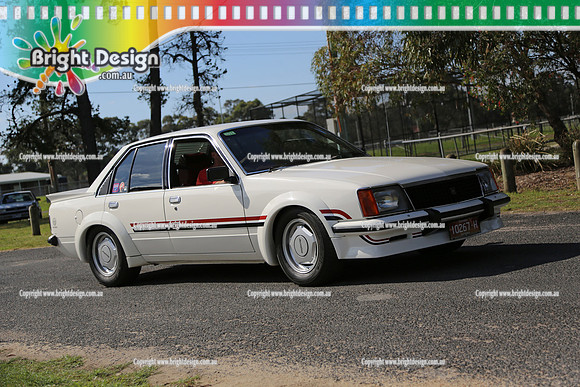 All Holden Day @  Dandeonong 7 April 2013  Bright Design (1374)  10267H