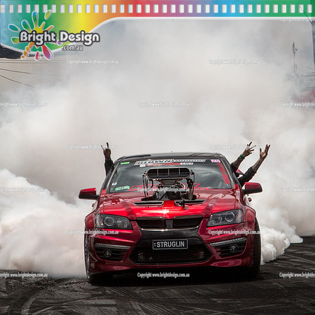 Summernats 28 Sunday 4 Jan 2015  BD  (8036)  STRUGLIN BURNOUT