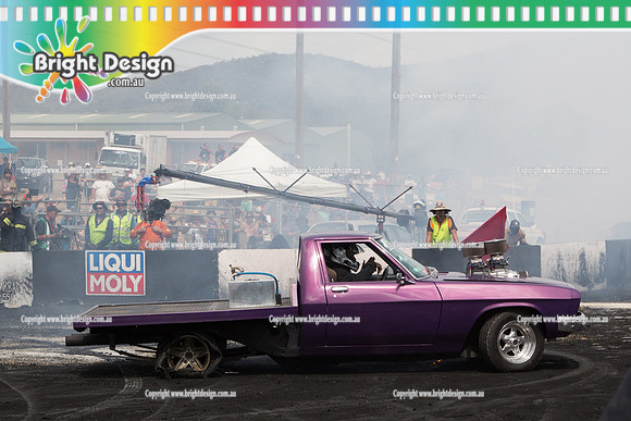 Summernats 28 Sunday 4 Jan 2015  BD  (8215)  RAG383 BURNOUT