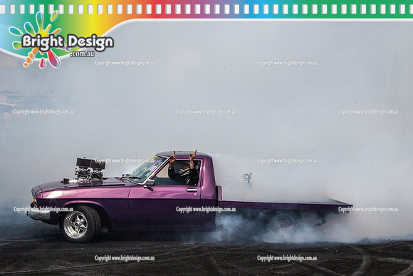 Summernats 28 Sunday 4 Jan 2015  BD  (8214)  RAG383 BURNOUT