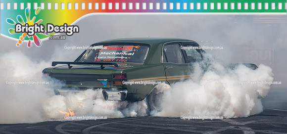 Summernats 29 SATURDAY 8 Jan 16  BDMP5517  OBNXYS FIRE BURNOUT