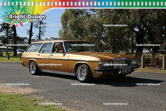 All Holden Day @  Dandeonong 7 April 2013  Bright Design (1326)  22085H