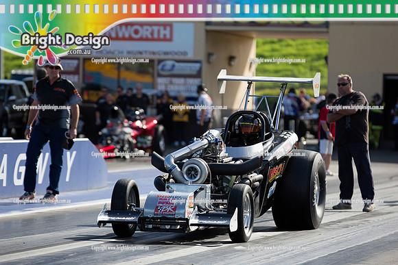 X-Champs @ Sydney Dragway SUN 4 May 2014  (6048)  AAMA 316 ANDREW MUSGRAVE  CROWD