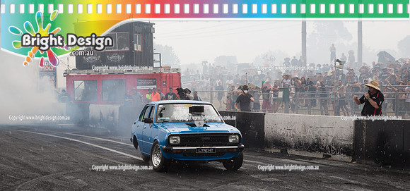 Summernats 28 Sunday 4 Jan 2015  BD  (8167)  LYNCHY BURNOUT