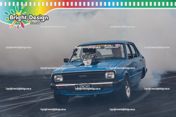 Summernats 28 Sunday 4 Jan 2015  BD  (8174)  LYNCHY BURNOUT