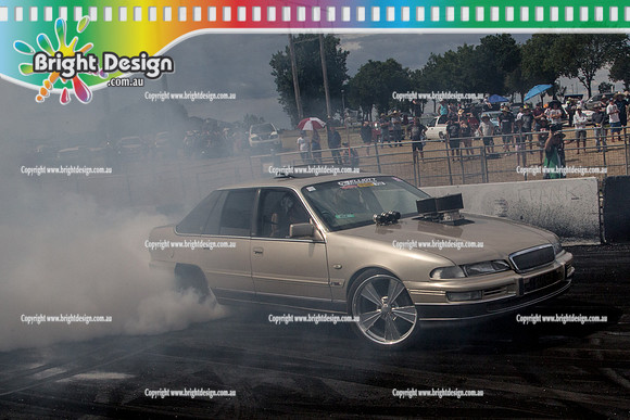 Summernats 28 Sunday 4 Jan 2015  BD  (8299)   GLDCLS BURNOUT